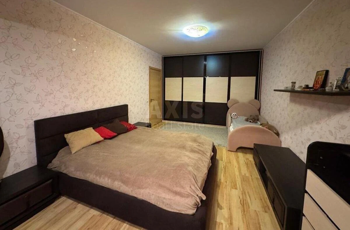 2к квартира ул. Левко Лукьяненко 15Г654166