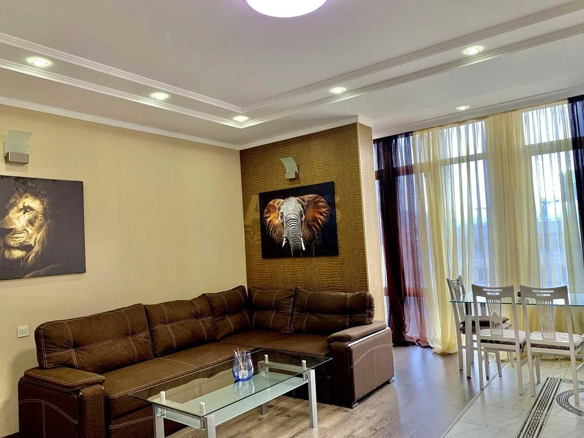 1k apartment vul. Zhyljans'ka 118709952
