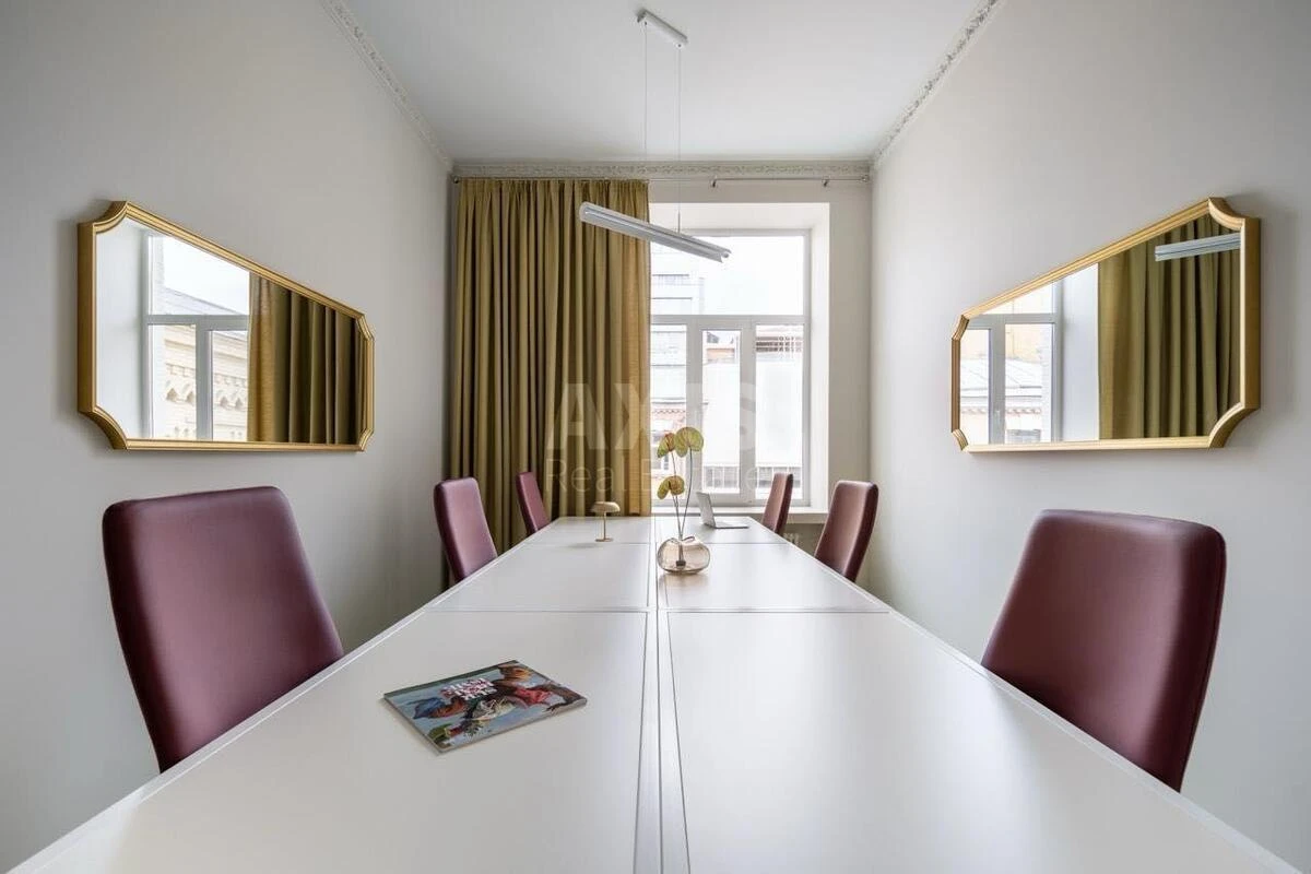 Office vul. Rustaveli Shota 15Б, 135m2677679