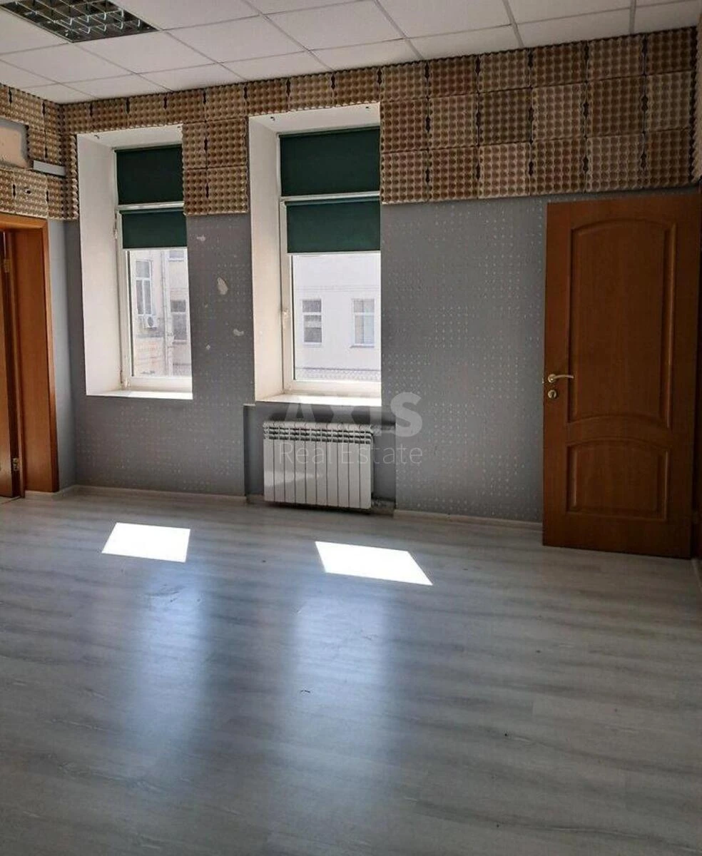 Офис ул. Крещатик 44А, 71м270918