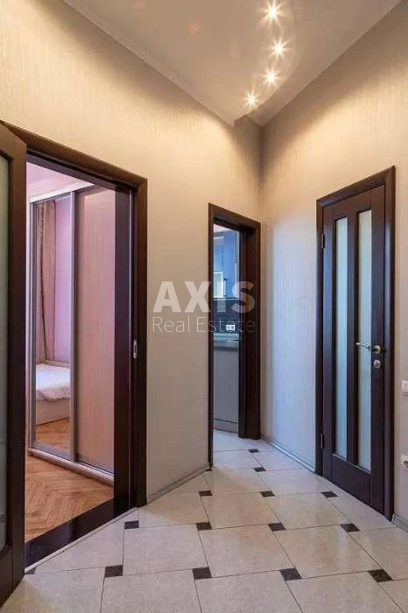 2k apartment vul. Andrii'vs'ka 112381014