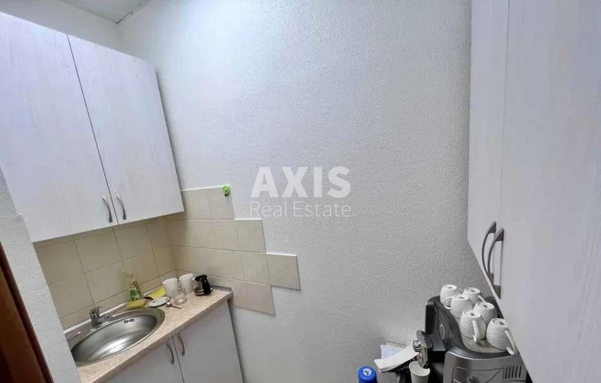 Office vul. Velyka Vasyl'kivs'ka 72, 245m2297188