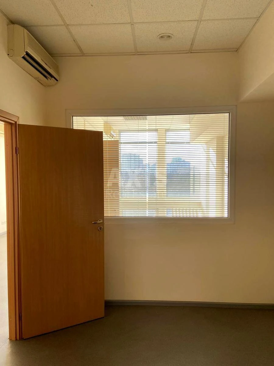 Office vul. Lypkivs'kogo Vasylja Mytropolyta 45, 83m2634665