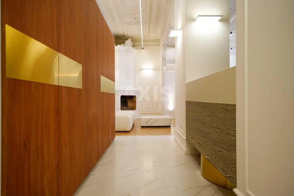 Office vul. Rustaveli Shota 22, 180m2685316