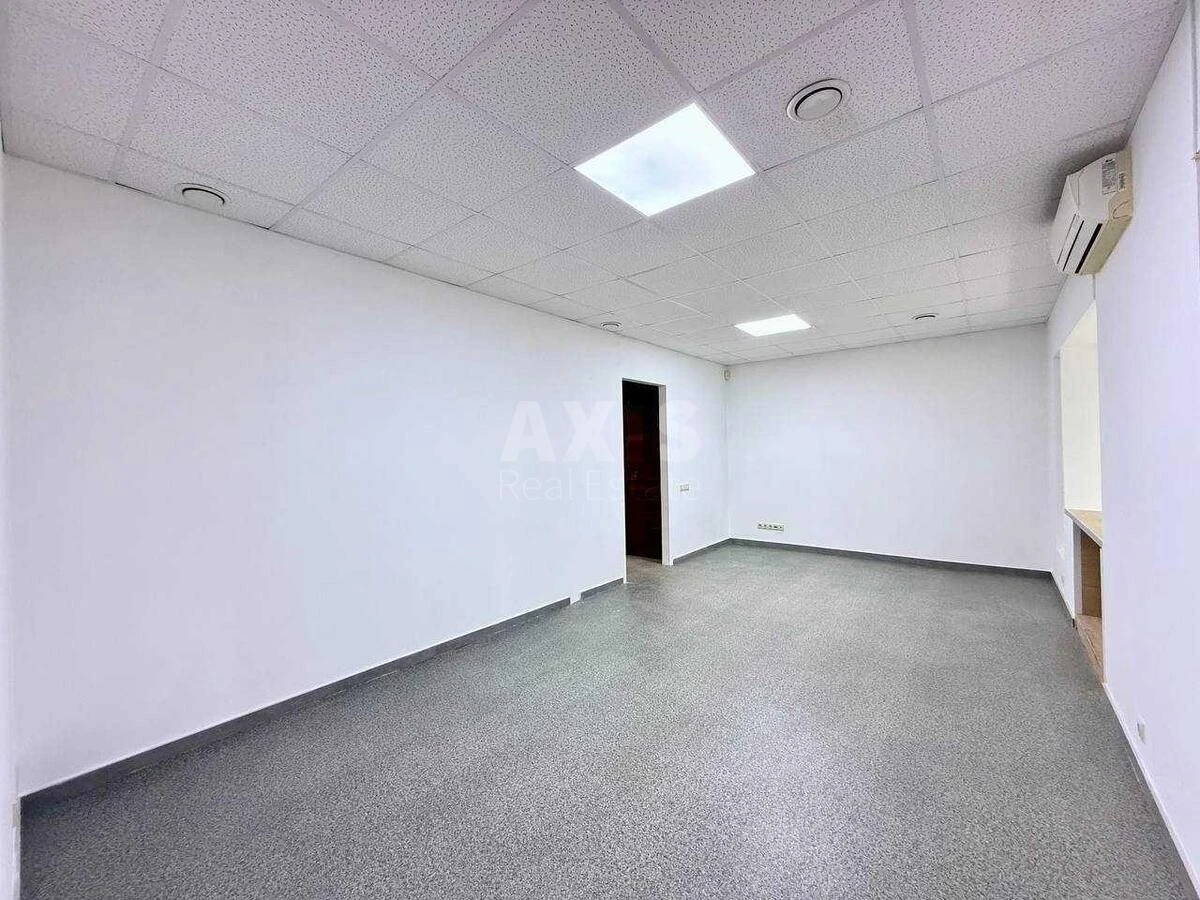 Trade object vul. Kost'ol'na 10, 96m2715910