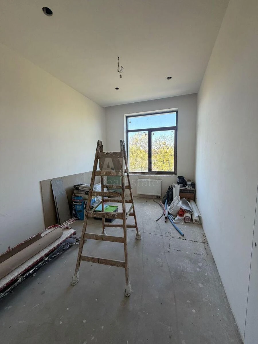 3k apartment pr-t Berestejskij 42675939