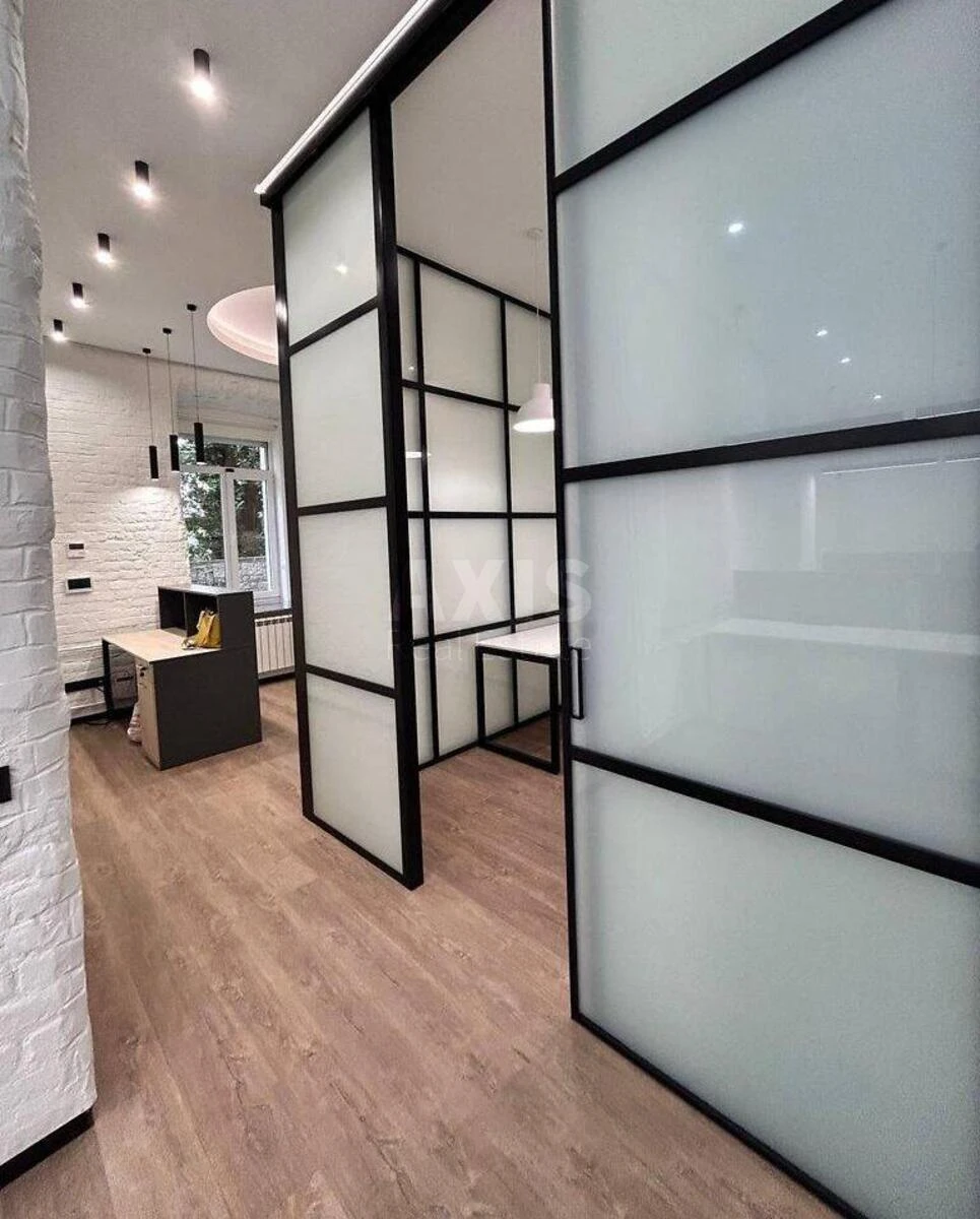 Офис ул. Богдана Ступки 3, 77м2690891