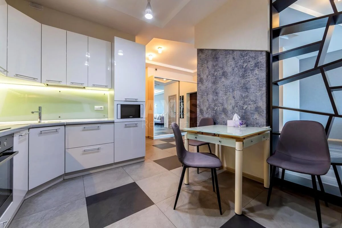 3k apartment nab. Dniprovs'ka 147032815