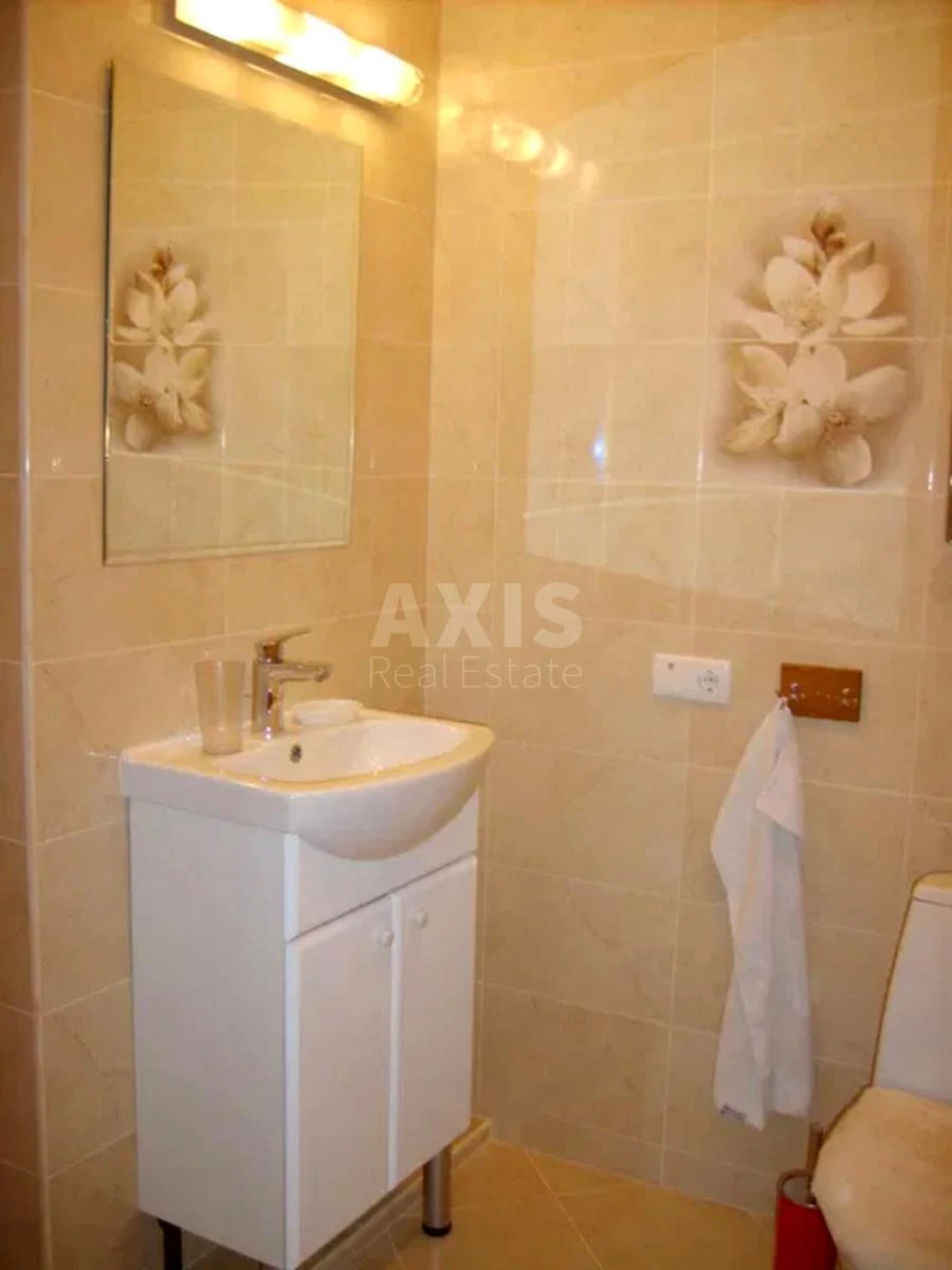 1k apartment vul. Olevs'ka 9639943