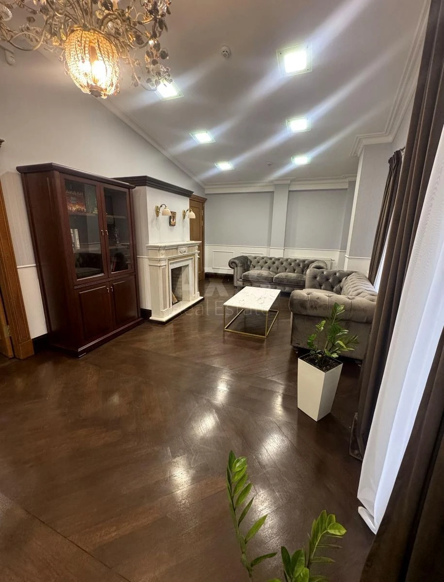 Офис ул. Жилянская 72, 750м27051016