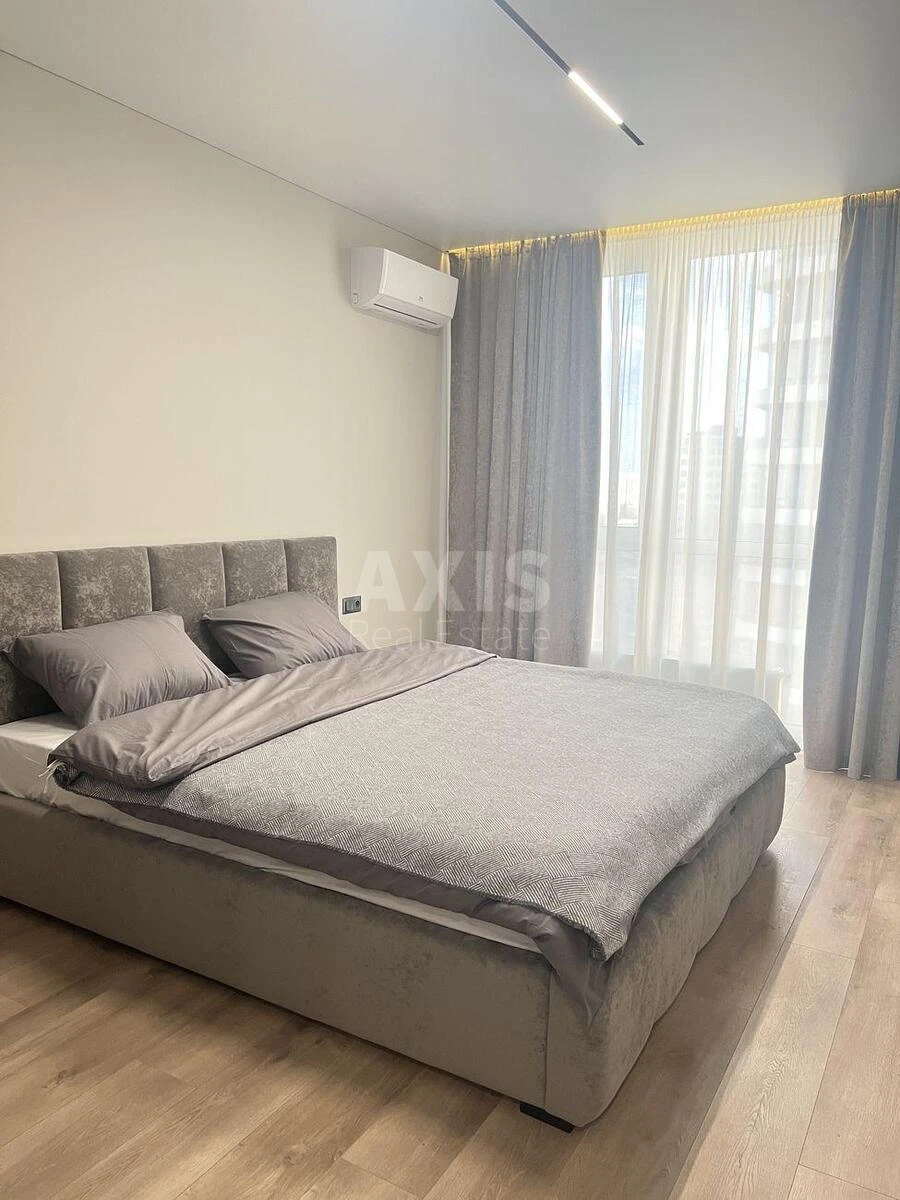 1k apartment nab. Dniprovs'ka 15Є662732