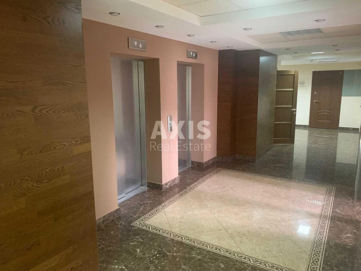 Office vul. Jaroslavs'ka 56А, 190m2521190
