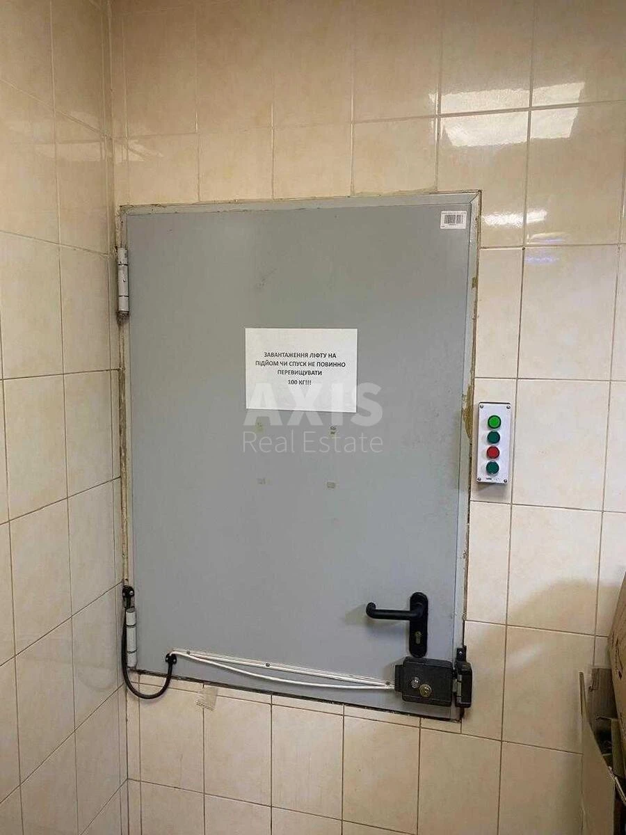 Service object vul. Vasylivs'ka 32, 400m2618901