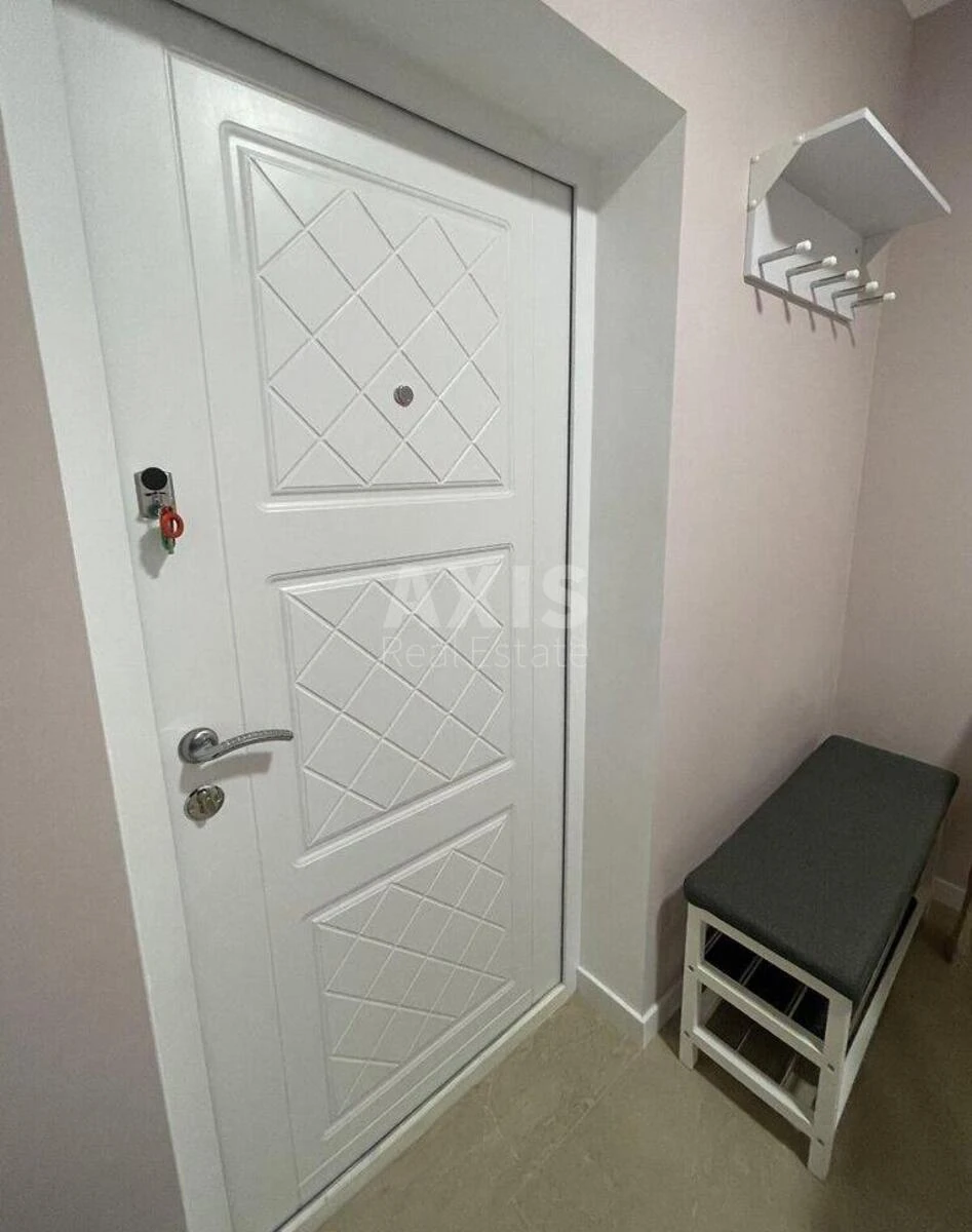 1k apartment vul. Revuc'kogo 40В6976016