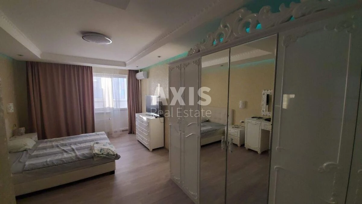 2k apartment vul. Myhajla Maksymovycha three-G648286
