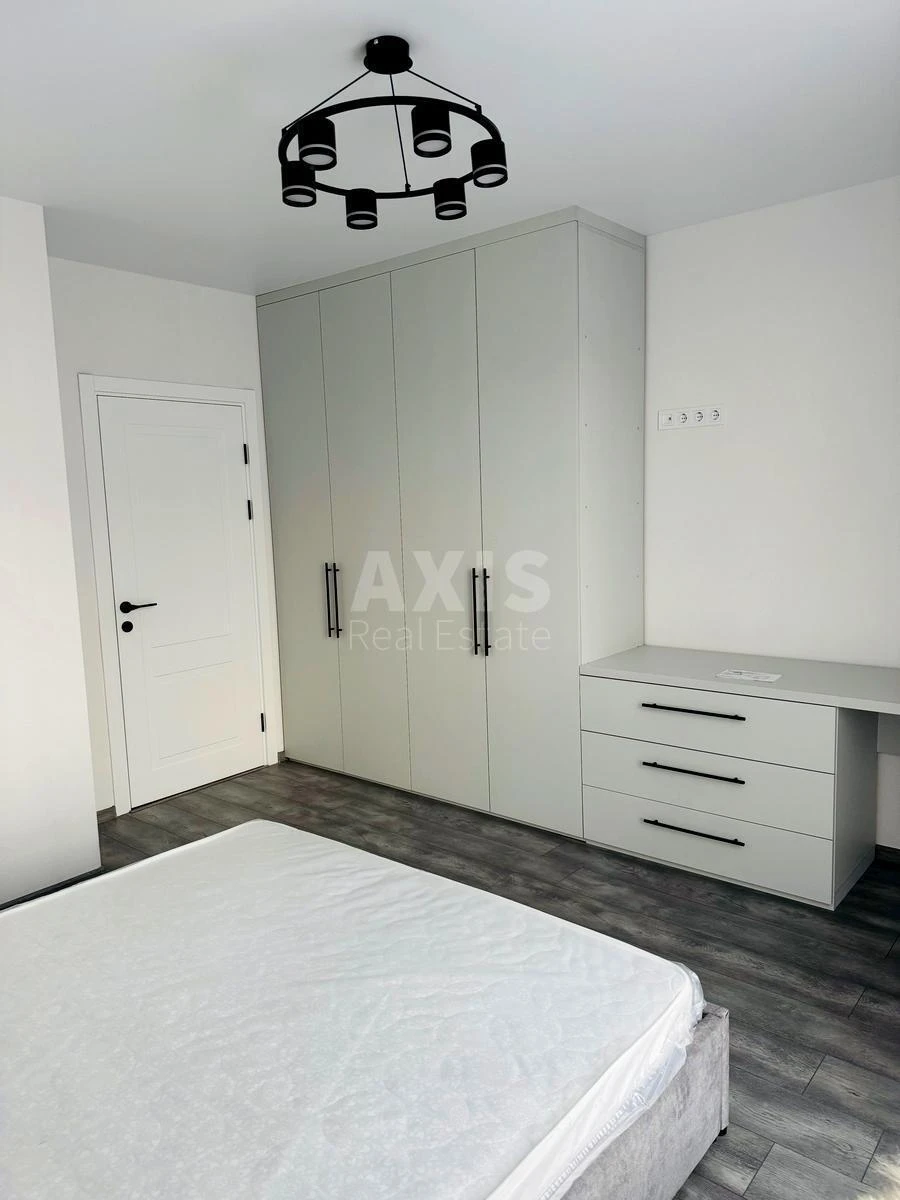 2к квартира ул. Виктора Некрасова 10655172