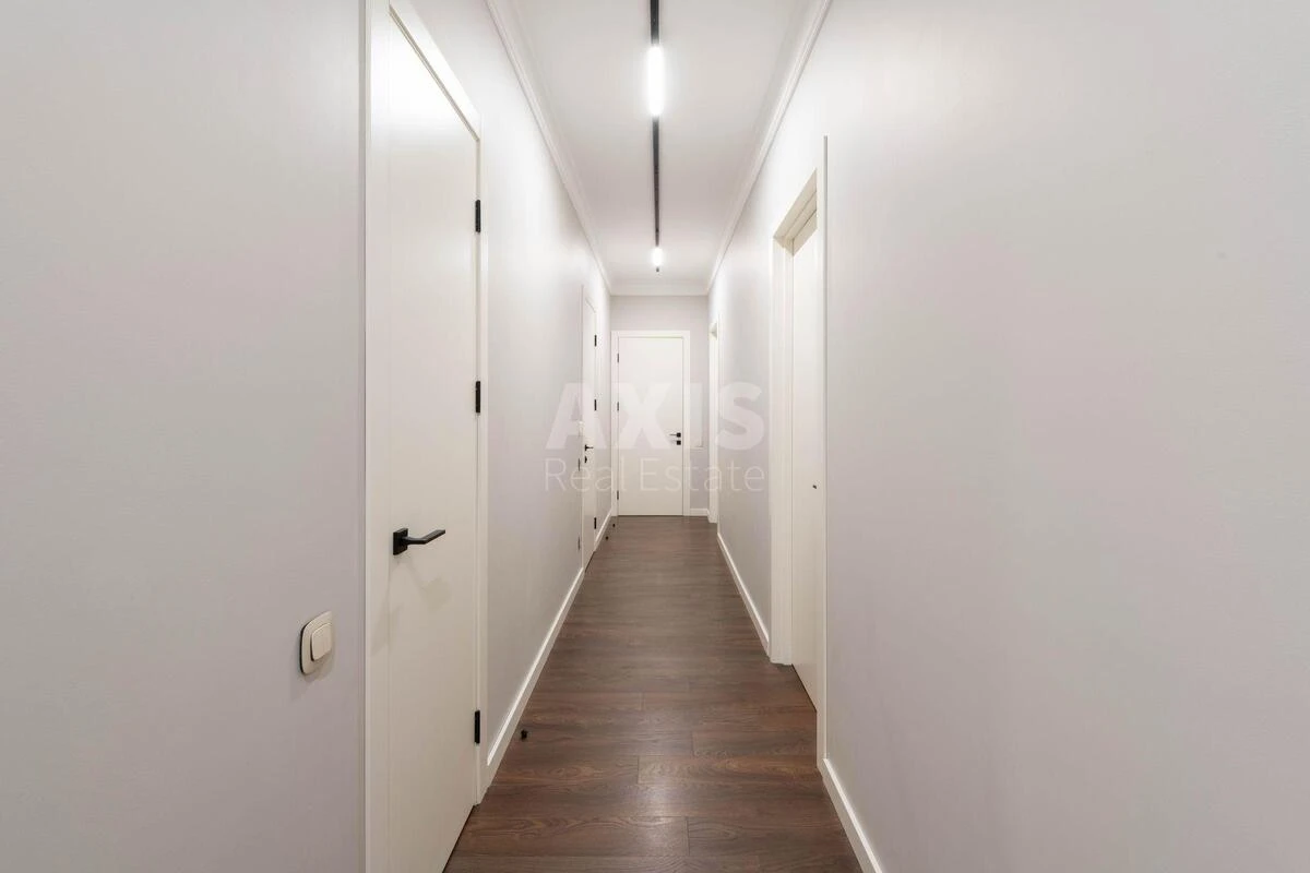 4k apartment vul. Strutyns'kogo Sergija 2631208