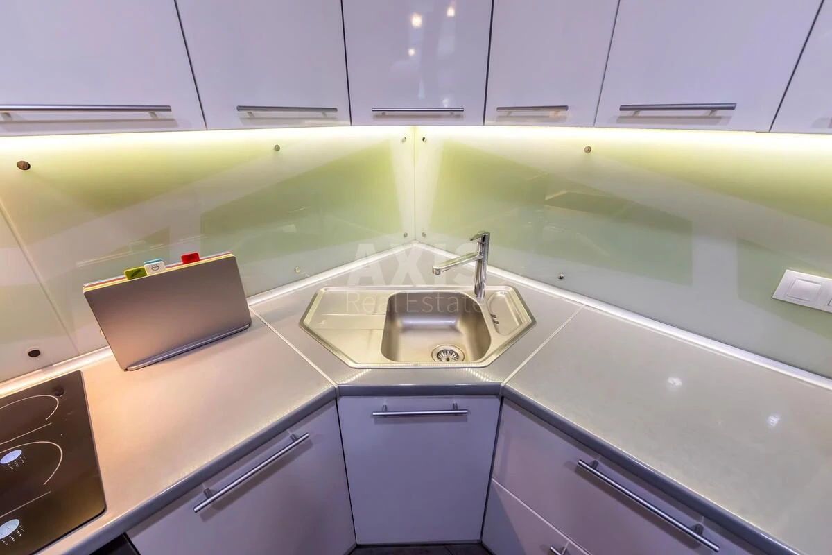 3k apartment nab. Dniprovs'ka 147032816