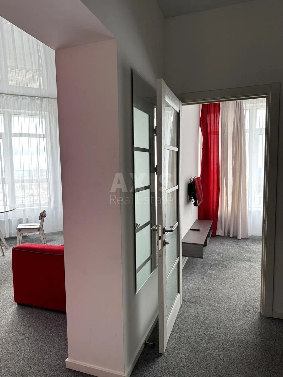 1к квартира спуск Кловский 7615528