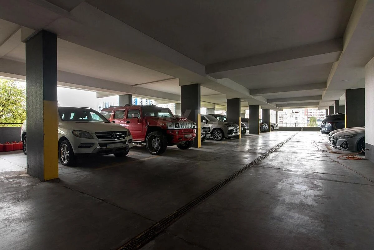 4к квартира ул. Глазунова 13677432