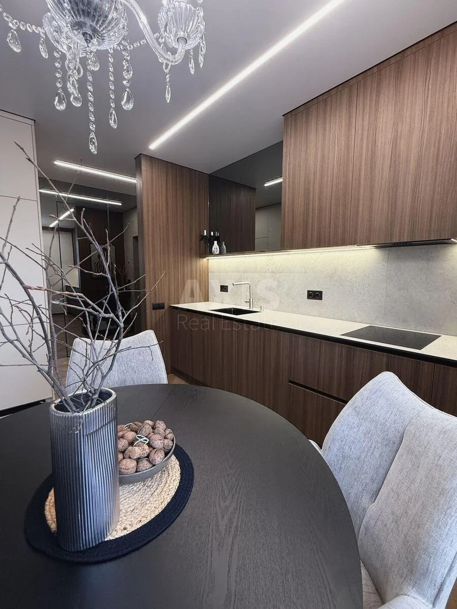 1k apartment vul. Myhajla Maksymovycha 24