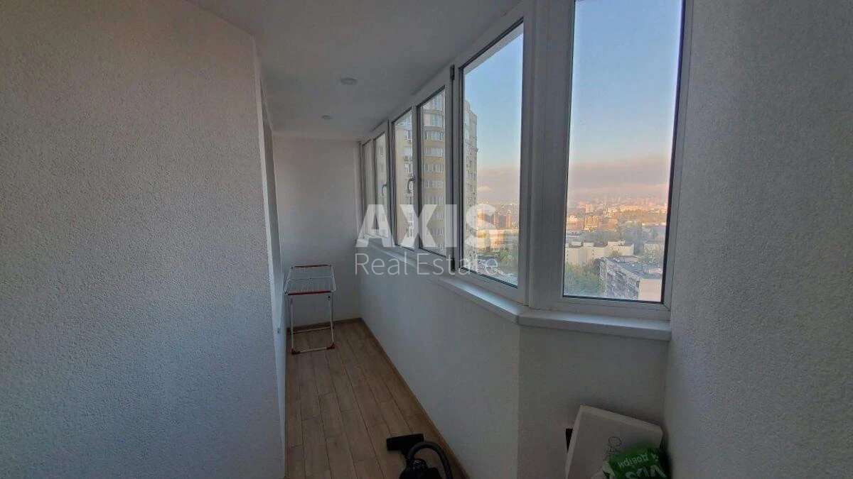 2k apartment vul. Myhajla Maksymovycha three-G648287