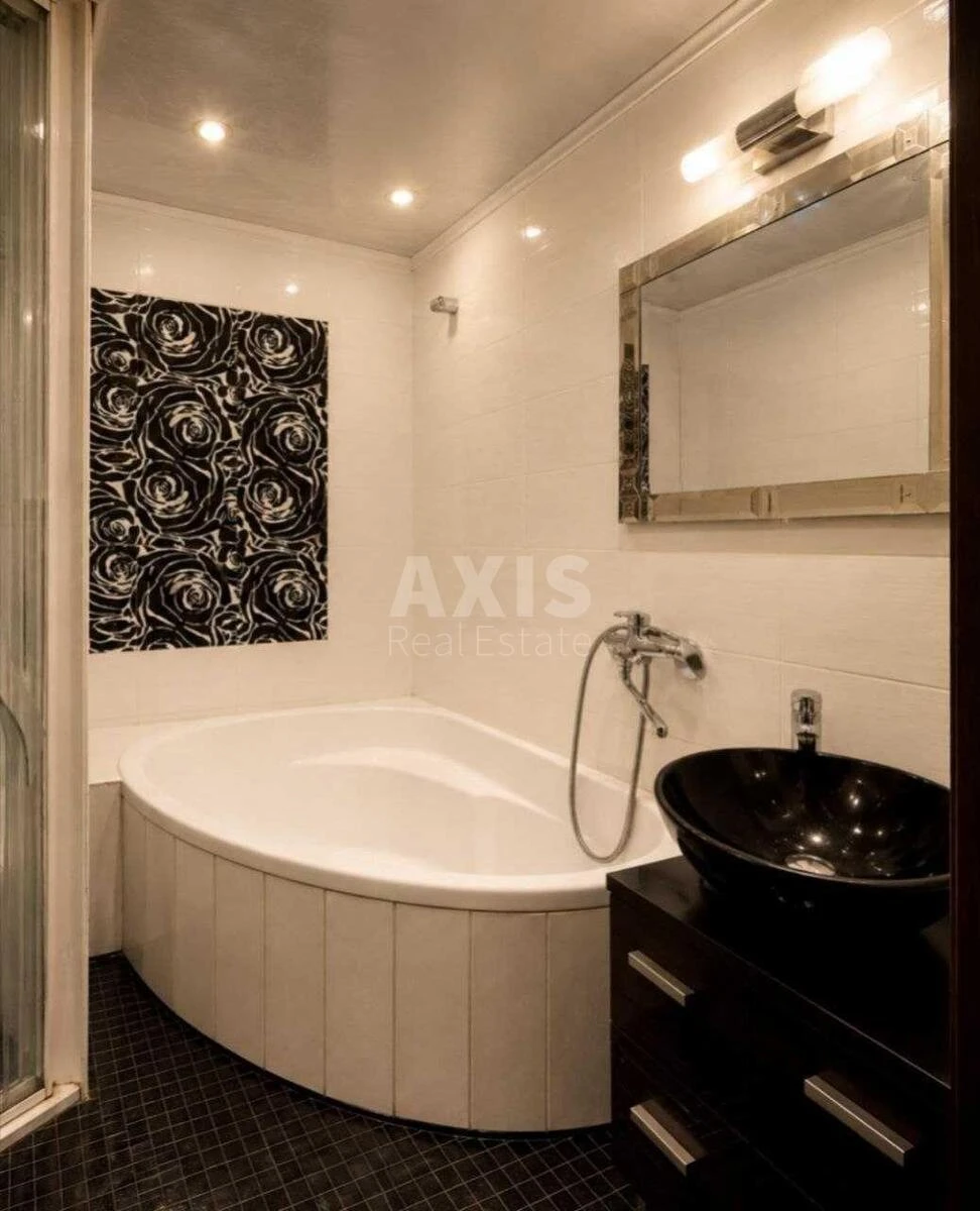 1k apartment vul. Vvedens'ka 6718037