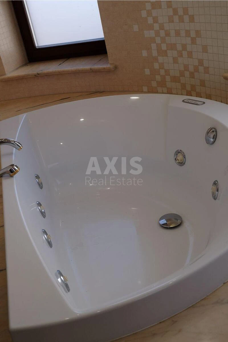 4k apartment vul. Zhyljans'ka 30А6558014