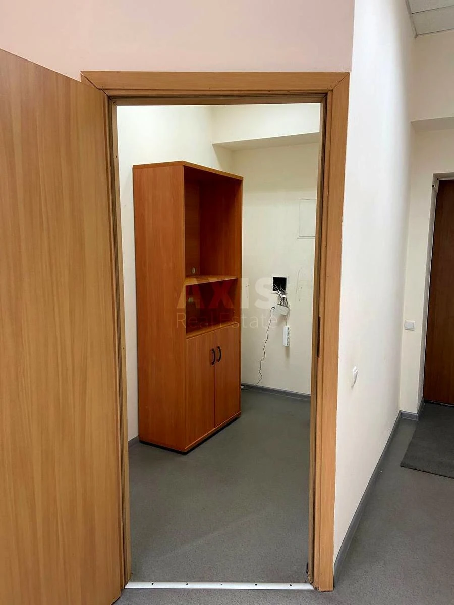 Office vul. Lypkivs'kogo Vasylja Mytropolyta 45, 83m2634667