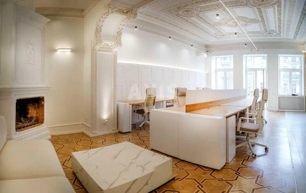 Office vul. Rustaveli Shota 22, 180m2685318