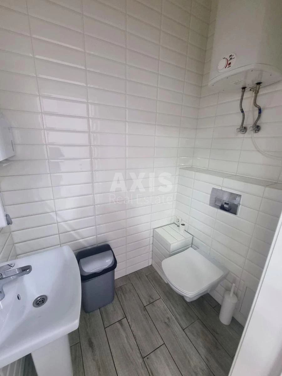 Объект торговли ул. Андрея Верхогляда 4Б, 160м26692911