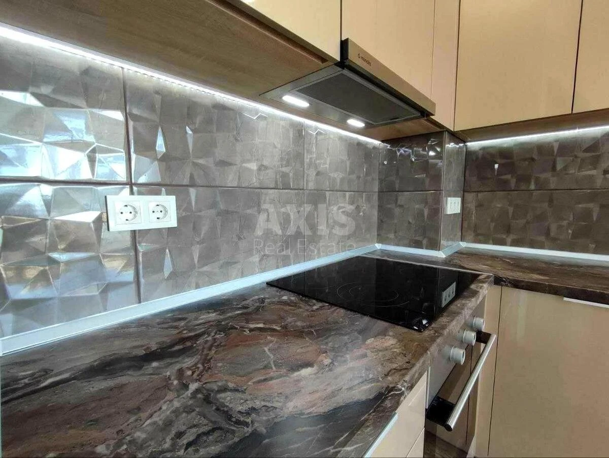 3k apartment pr-t Berestejskij 11633092