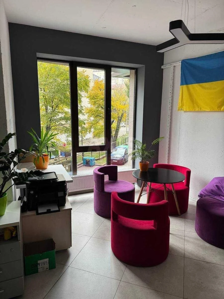 Office vul. Vasylya Tyutyunnyka 28, 155m266717
