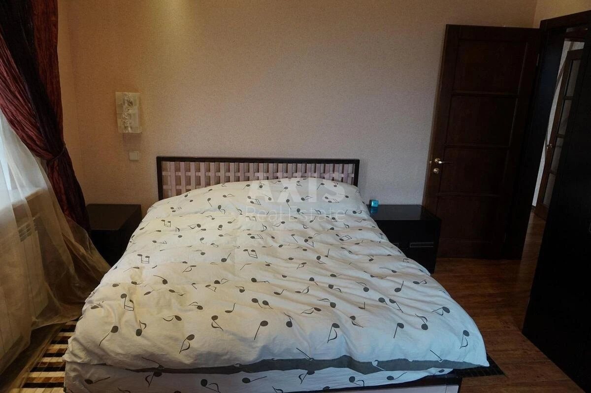 3k apartment vul. Amosova Mykoly 4580486