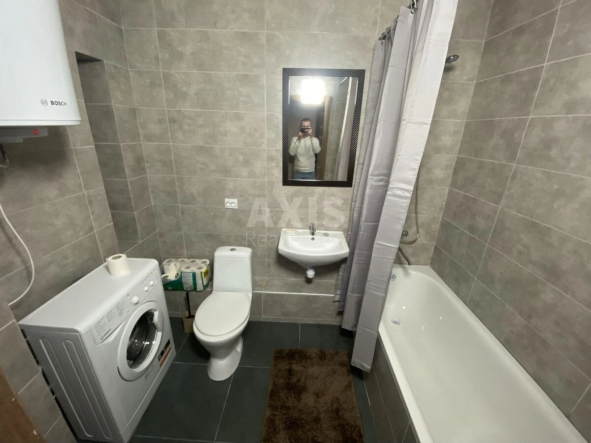 1k apartment vul. Revuc'kogo 9697883
