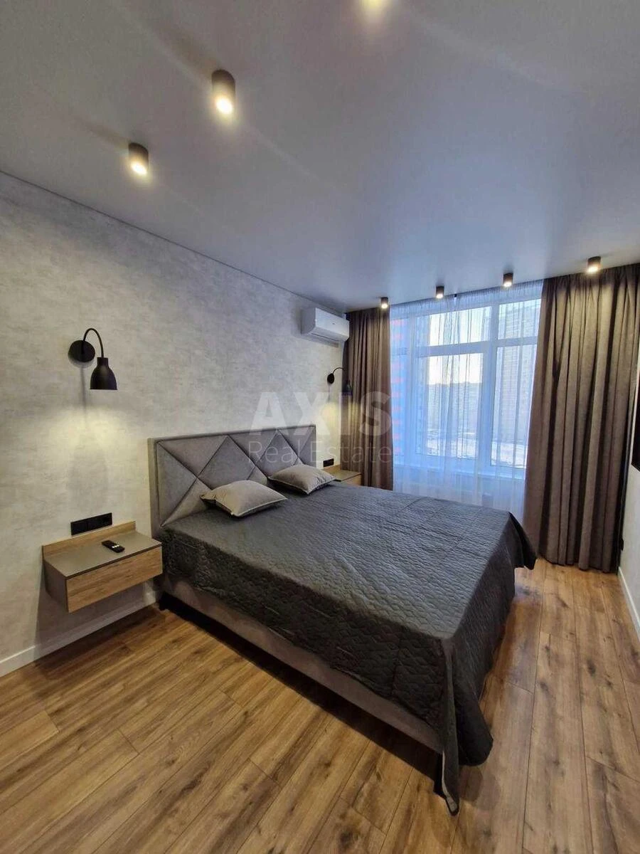 1k apartment vul. Sverstjuka Jevgena 6В641573