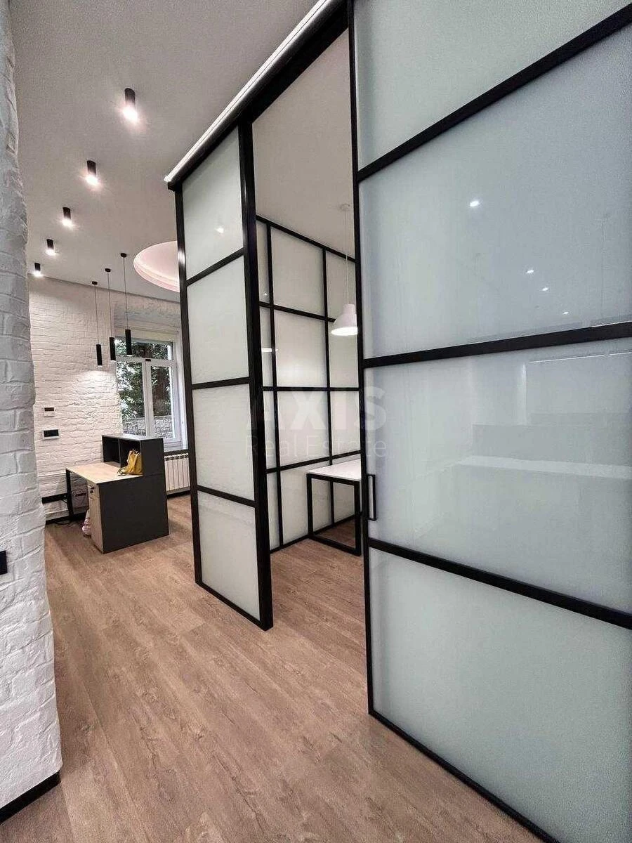 Офис ул. Богдана Ступки 3, 81м2712218