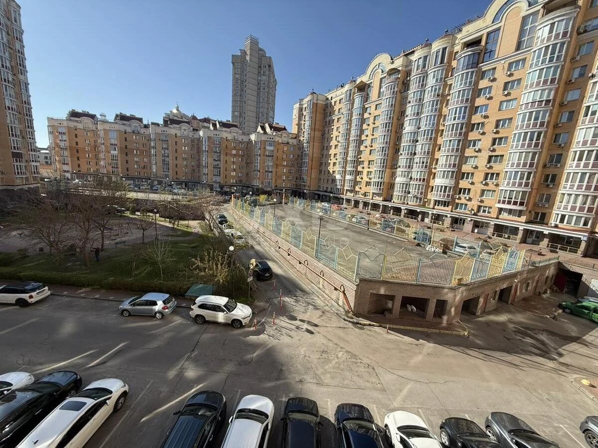 2к квартира пр-т Владимира Ивасюка 6671230