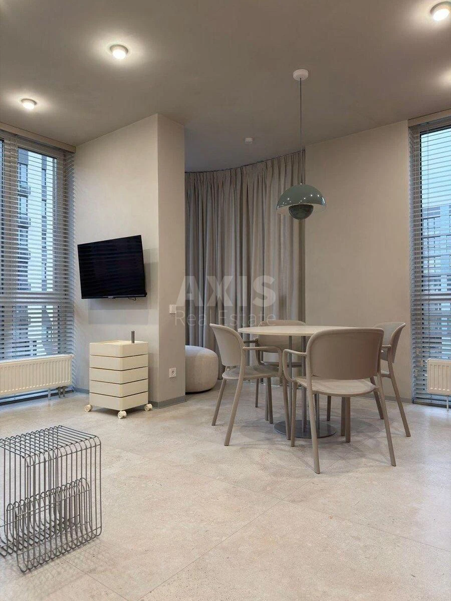 1k apartment bul. Ryl's'kogo Tadeja 4669734