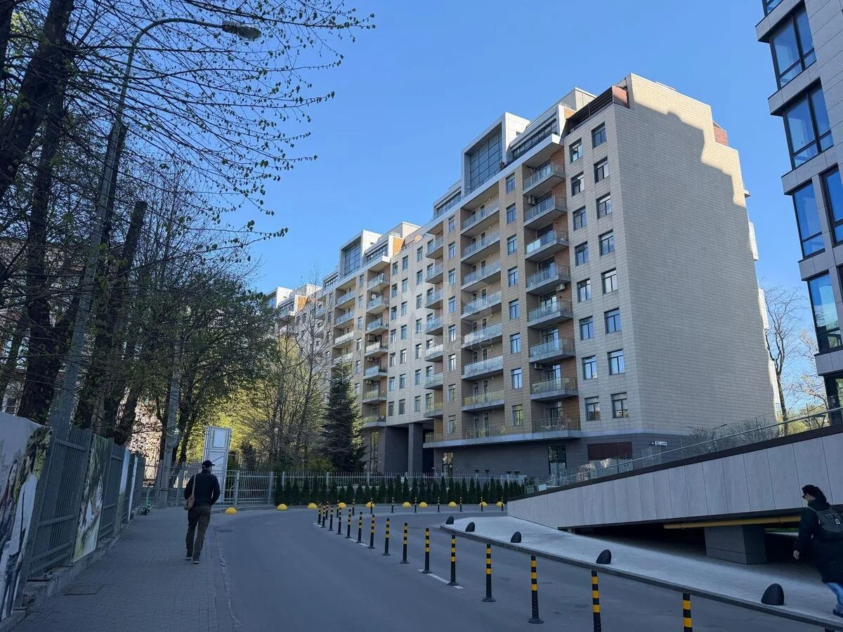 3k apartment pr-t Berestejskij 42