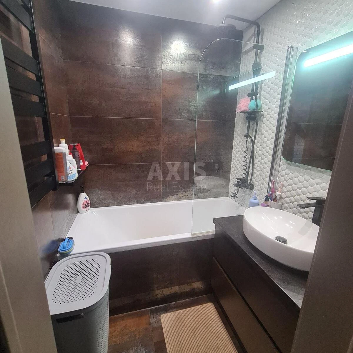 3k apartment vul. Olevs'ka 3Б706624