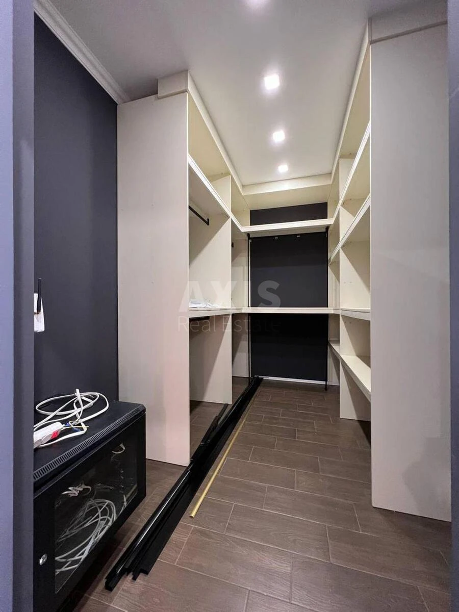 Office uzv. Klovs'kyj 7, 260m2674958