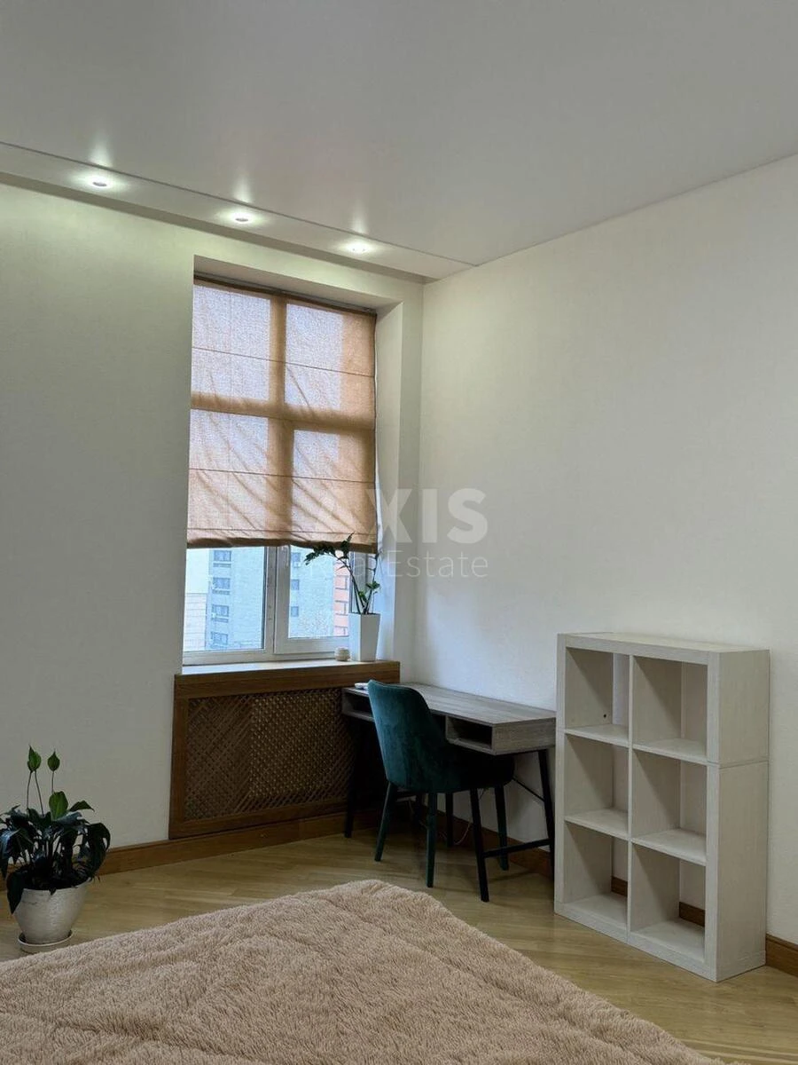 3k apartment vul. Dmytrivs'ka 66А675276