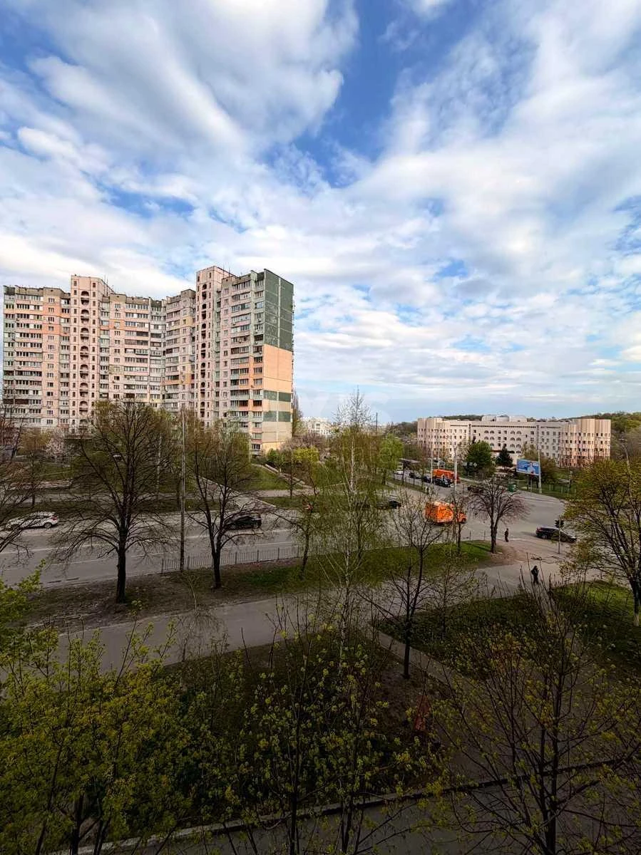 1к квартира ул. Ужвий Наталии 12706065