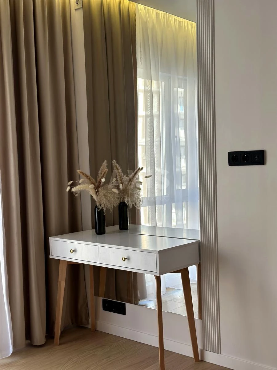 1к квартира ул. Михаила Максимовича 28К656045