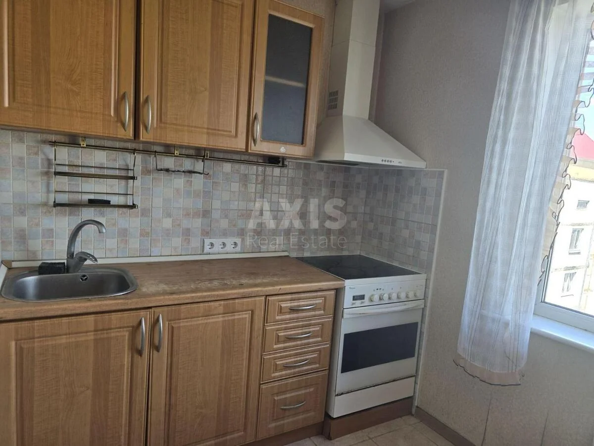 3k apartment vul. Levka Lukyanenka 33/35