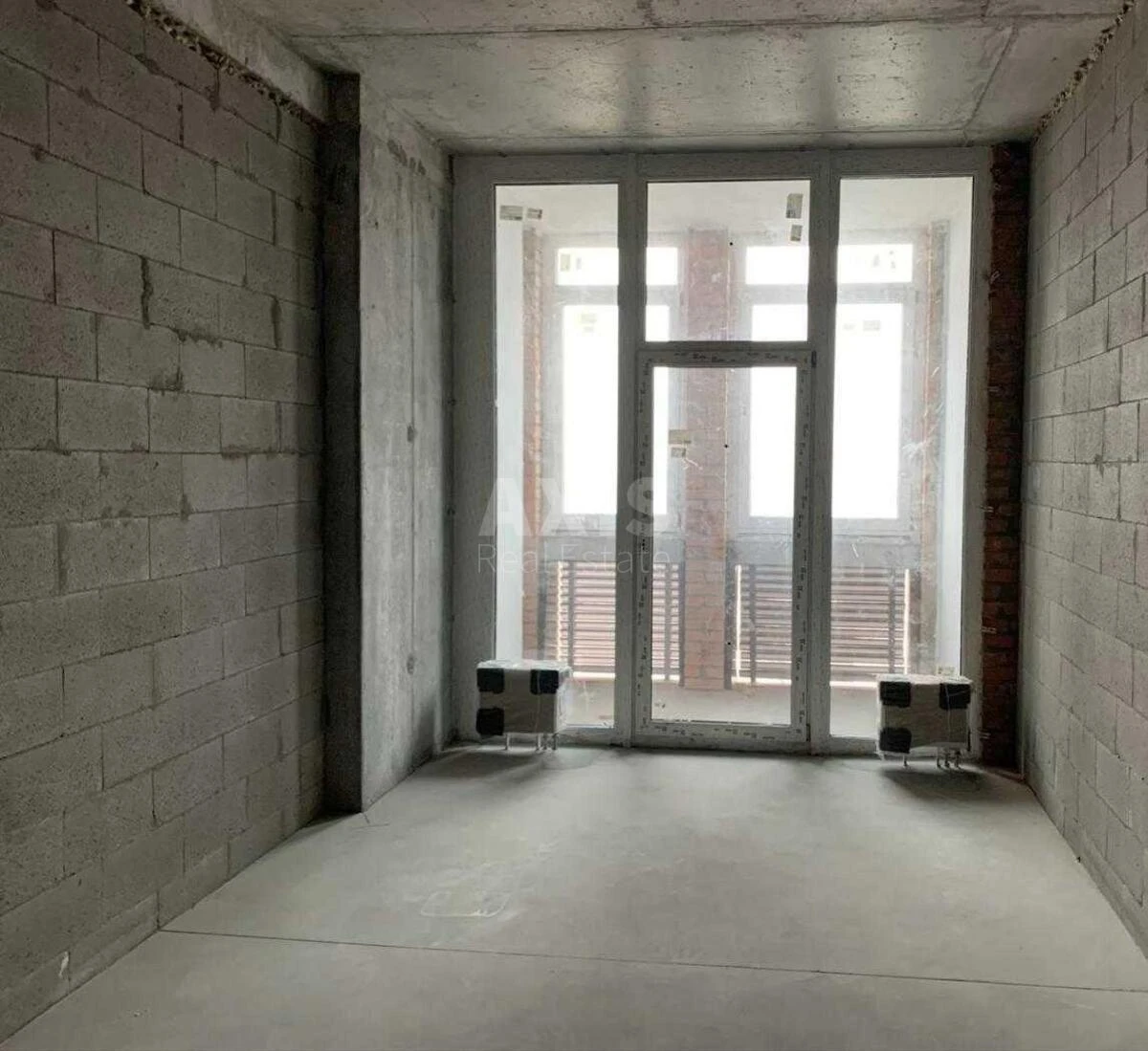 1k apartment pr-t Berestejskij 11657212