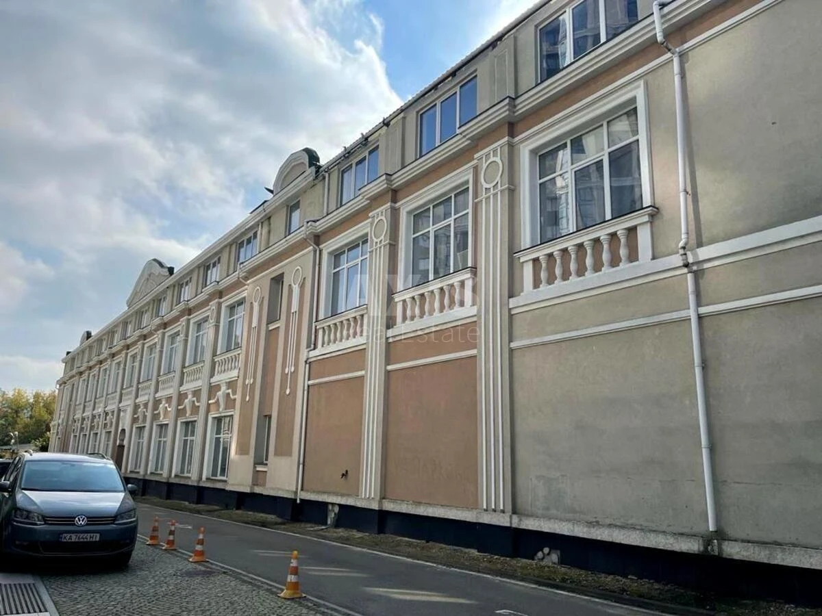 Trade object vul. Zlatoustivs'ka 23Б, 3800m2657550