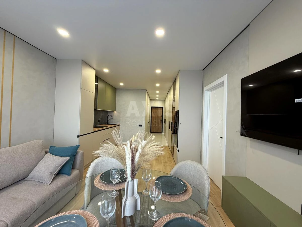 2k apartment vul. Oleksandra Olesja 27А689725