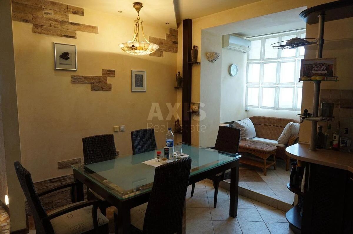3k apartment vul. Amosova Mykoly 4580483